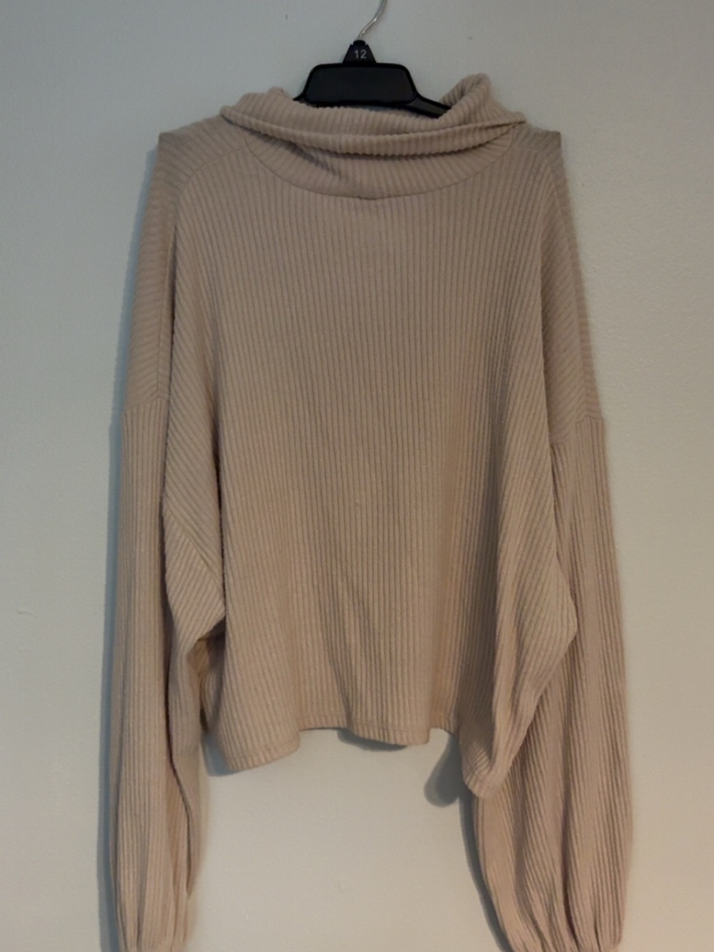 Hollister Beige Ribbed Turtleneck Sweater - Women's Cozy Pullover
